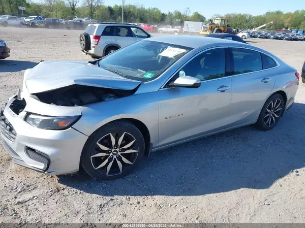 1G1ZD5ST1JF289056 2018 CHEVROLET MALIBU - Image 2