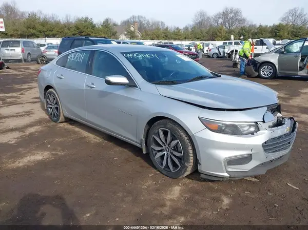 1G1ZD5ST1JF293172 2018 CHEVROLET MALIBU - Image 1