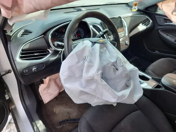 1G1ZD5ST1KF104988 2019 CHEVROLET MALIBU - Image 8