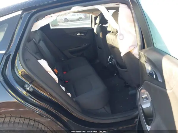 1G1ZD5ST1KF111990 2019 CHEVROLET MALIBU - Image 8
