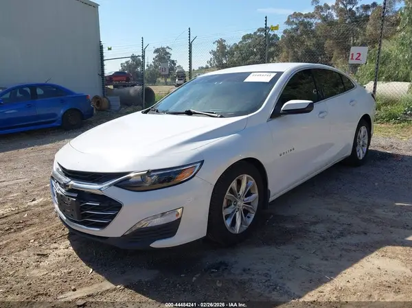 1G1ZD5ST1KF113657 2019 CHEVROLET MALIBU - Image 2