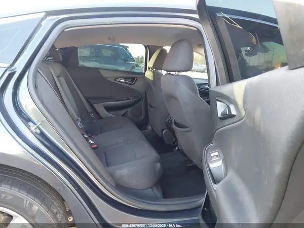1G1ZD5ST1KF114114 2019 CHEVROLET MALIBU - Image 8