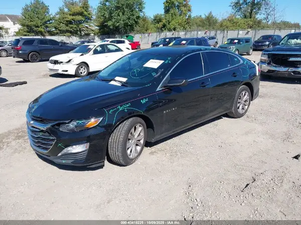 1G1ZD5ST1KF126635 2019 CHEVROLET MALIBU - Image 2