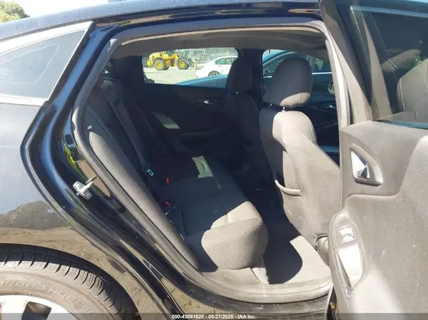 1G1ZD5ST1KF147744 2019 CHEVROLET MALIBU - Image 8