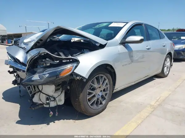 1G1ZD5ST1KF154001 2019 CHEVROLET MALIBU - Image 2