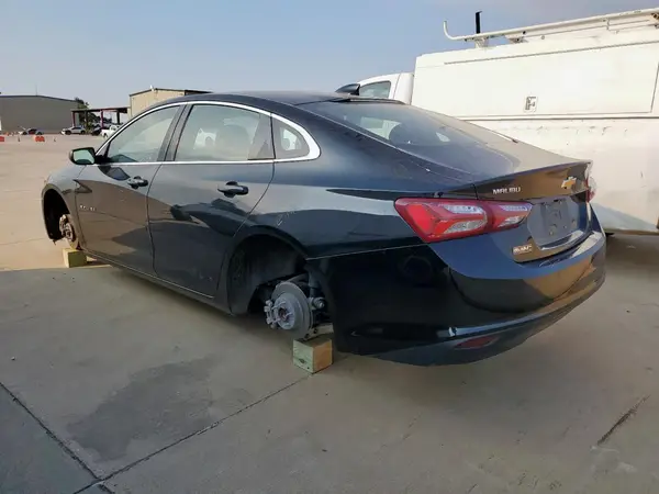1G1ZD5ST1KF159344 2019 CHEVROLET MALIBU - Image 2