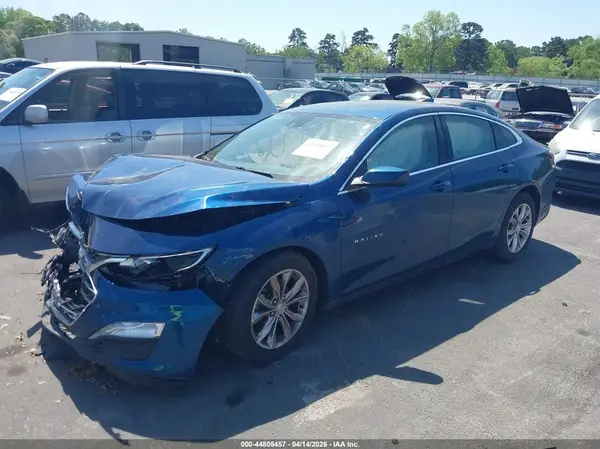 1G1ZD5ST1KF174135 2019 CHEVROLET MALIBU - Image 2