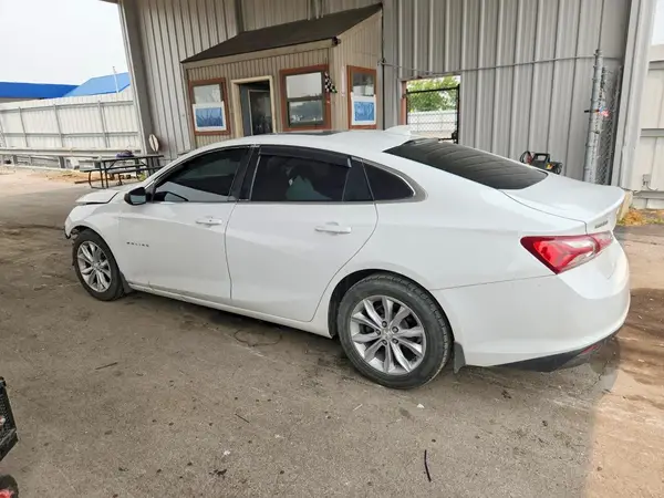 1G1ZD5ST1KF174376 2019 CHEVROLET MALIBU - Image 2