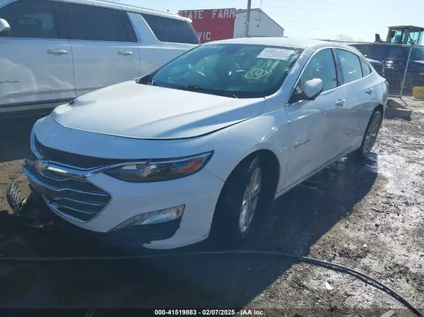 1G1ZD5ST1KF175088 2019 CHEVROLET MALIBU - Image 2