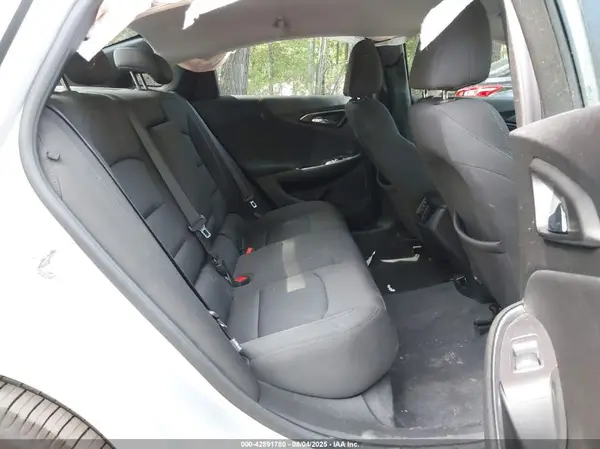 1G1ZD5ST1KF181540 2019 CHEVROLET MALIBU - Image 8