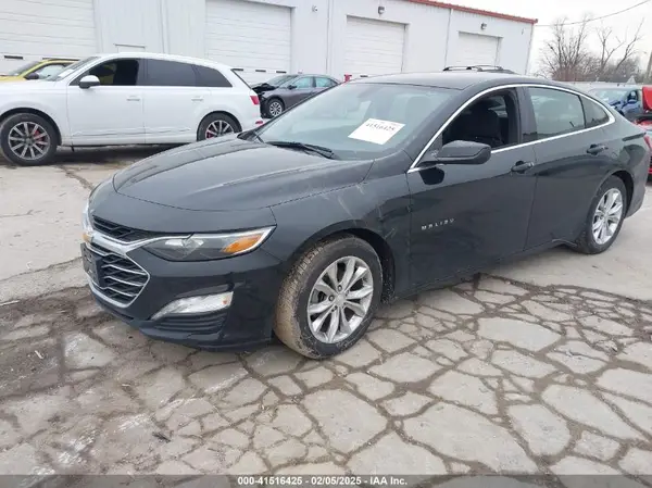 1G1ZD5ST1KF213788 2019 CHEVROLET MALIBU - Image 2
