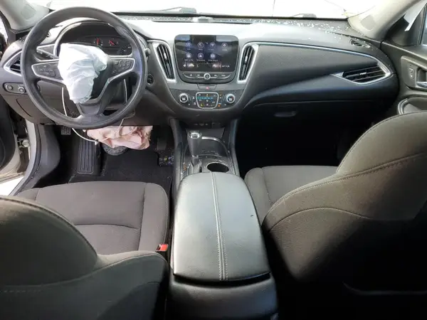 1G1ZD5ST1KF214388 2019 CHEVROLET MALIBU - Image 8