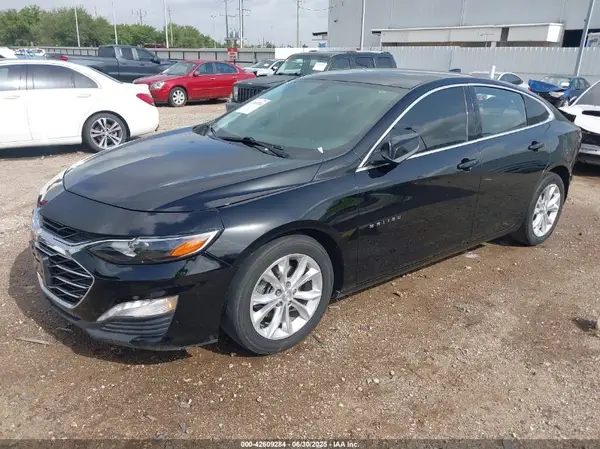 1G1ZD5ST1KF217579 2019 CHEVROLET MALIBU - Image 2