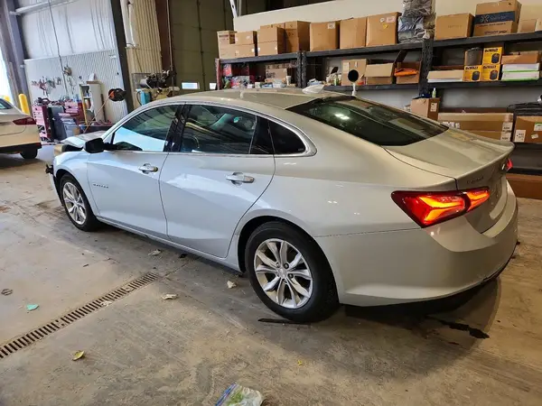 1G1ZD5ST1KF223463 2019 CHEVROLET MALIBU - Image 2
