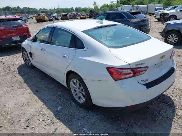 1G1ZD5ST1LF002737 2020 CHEVROLET MALIBU - Image 2