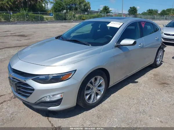 1G1ZD5ST1LF010742 2020 CHEVROLET MALIBU - Image 2
