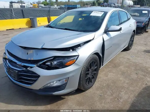 1G1ZD5ST1LF068964 2020 CHEVROLET MALIBU - Image 2