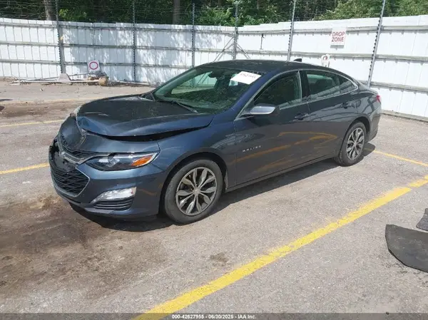 1G1ZD5ST1LF086008 2020 CHEVROLET MALIBU - Image 2