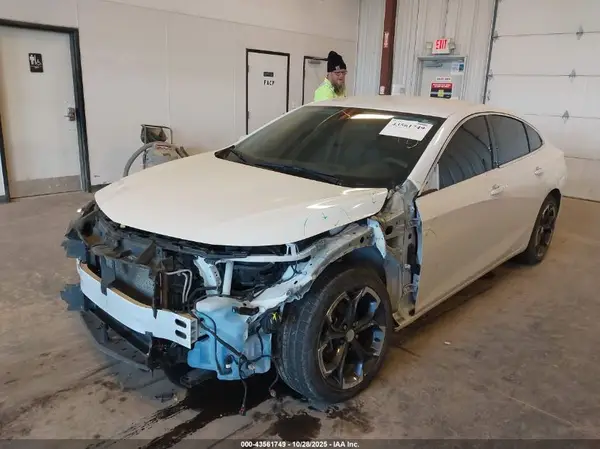 1G1ZD5ST1NF201628 2022 CHEVROLET MALIBU - Image 2