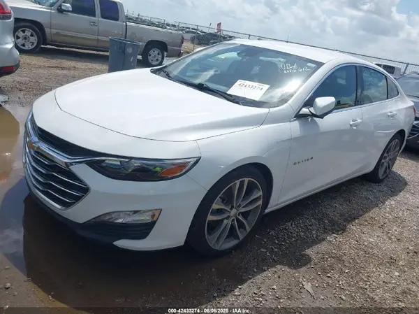 1G1ZD5ST1PF163630 2023 CHEVROLET MALIBU - Image 2
