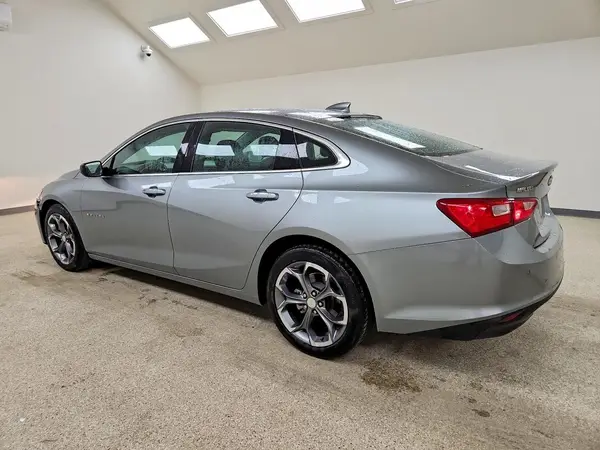 1G1ZD5ST1RF208231 2024 CHEVROLET MALIBU - Image 2