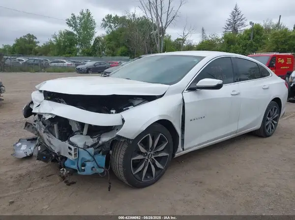 1G1ZD5ST2JF102410 2018 CHEVROLET MALIBU - Image 2