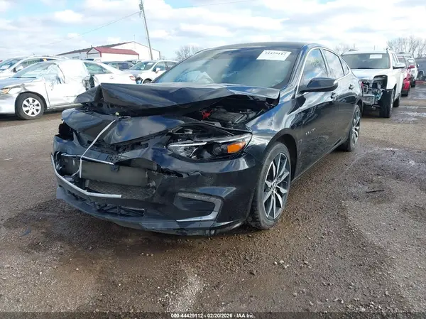 1G1ZD5ST2JF102682 2018 CHEVROLET MALIBU - Image 2