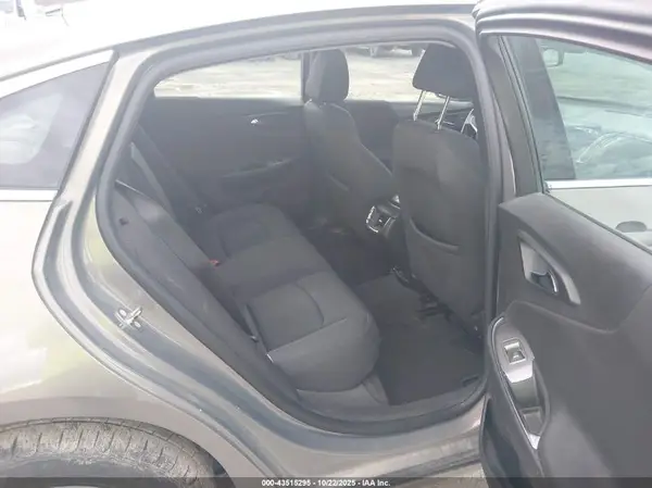 1G1ZD5ST2JF111396 2018 CHEVROLET MALIBU - Image 8