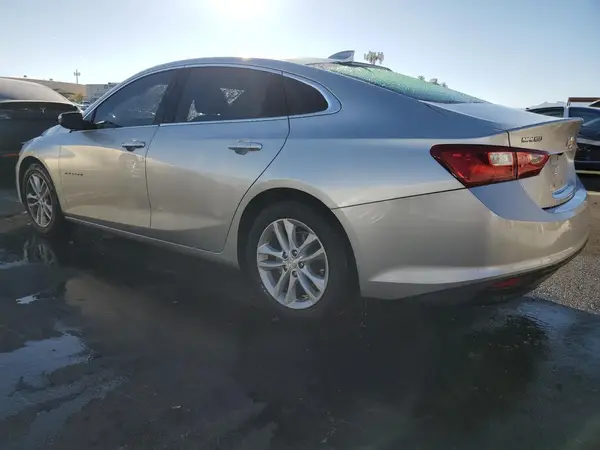 1G1ZD5ST2JF117800 2018 CHEVROLET MALIBU - Image 2