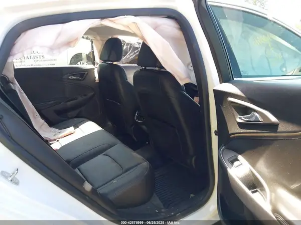 1G1ZD5ST2JF118610 2018 CHEVROLET MALIBU - Image 8