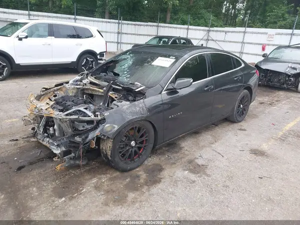 1G1ZD5ST2JF121586 2018 CHEVROLET MALIBU - Image 2