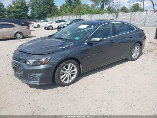 1G1ZD5ST2JF124469 2018 CHEVROLET MALIBU - Image 2