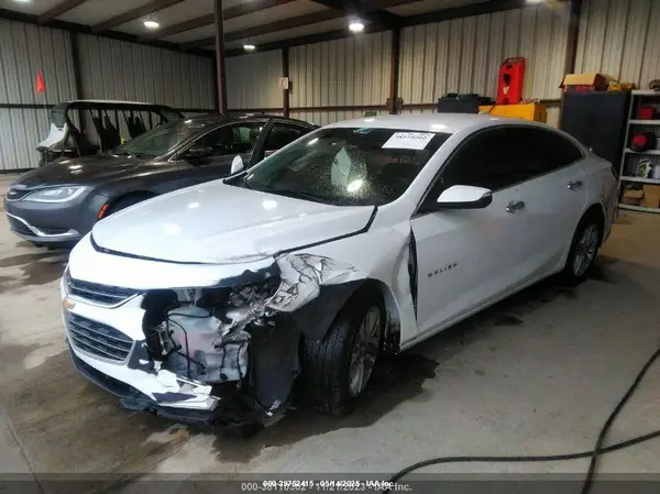 1G1ZD5ST2JF128926 2018 CHEVROLET MALIBU - Image 2