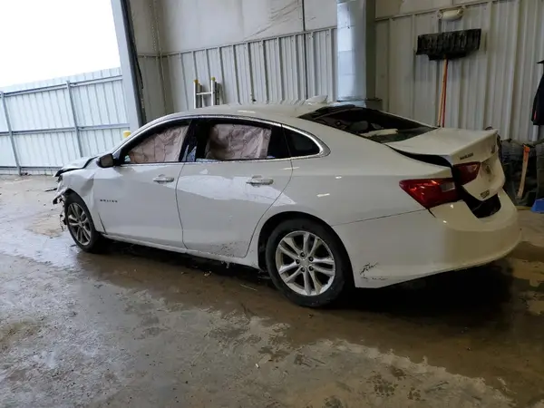 1G1ZD5ST2JF129882 2018 CHEVROLET MALIBU - Image 2