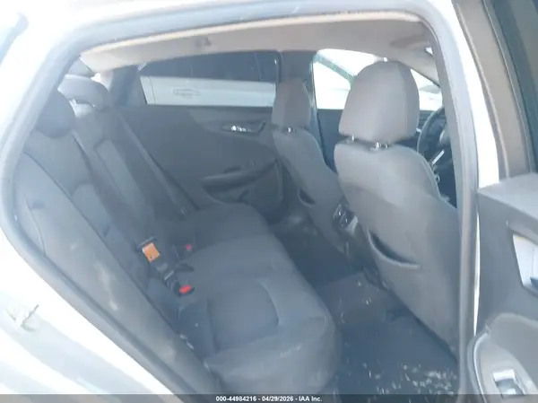 1G1ZD5ST2JF133298 2018 CHEVROLET MALIBU - Image 8