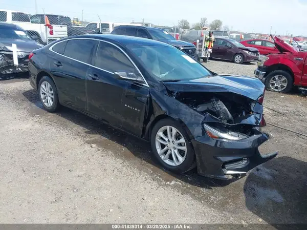 1G1ZD5ST2JF134385 2018 CHEVROLET MALIBU - Image 1