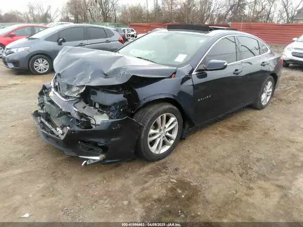 1G1ZD5ST2JF135004 2018 CHEVROLET MALIBU - Image 2