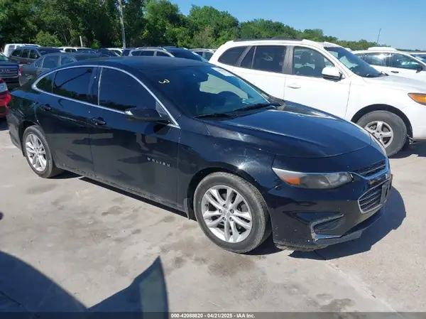 1G1ZD5ST2JF135052 2018 CHEVROLET MALIBU - Image 1