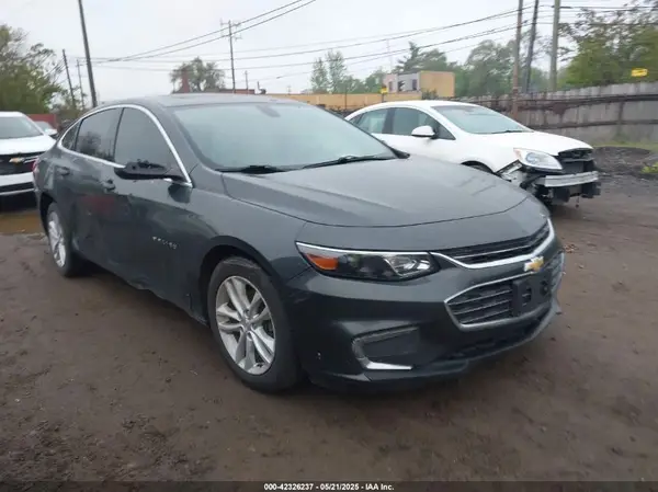1G1ZD5ST2JF140963 2018 CHEVROLET MALIBU - Image 1