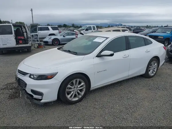 1G1ZD5ST2JF142972 2018 CHEVROLET MALIBU - Image 2