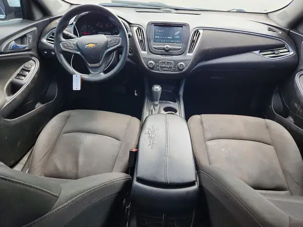1G1ZD5ST2JF143040 2018 CHEVROLET MALIBU - Image 8