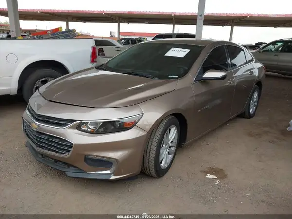 1G1ZD5ST2JF143152 2018 CHEVROLET MALIBU - Image 2