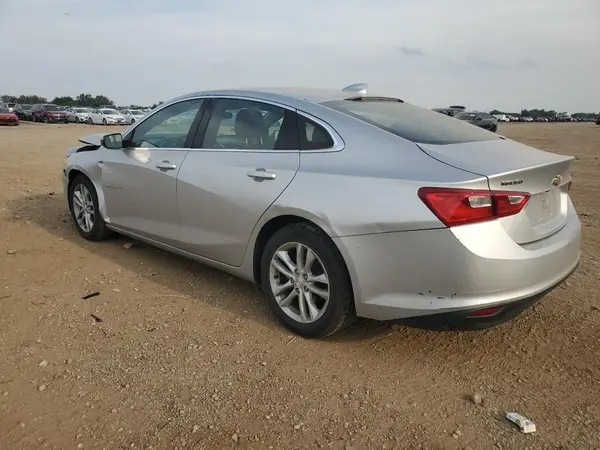 1G1ZD5ST2JF143653 2018 CHEVROLET MALIBU - Image 2