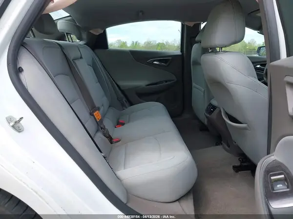1G1ZD5ST2JF144432 2018 CHEVROLET MALIBU - Image 8