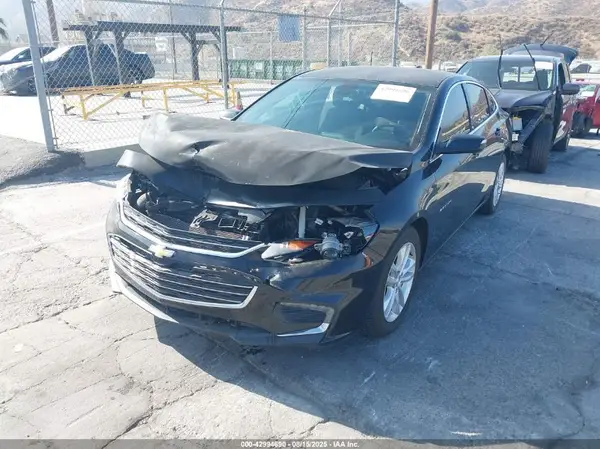 1G1ZD5ST2JF145208 2018 CHEVROLET MALIBU - Image 2