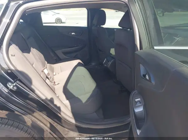 1G1ZD5ST2JF145208 2018 CHEVROLET MALIBU - Image 8