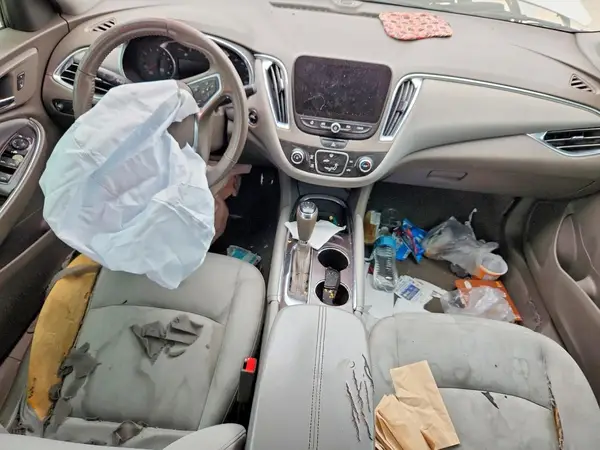 1G1ZD5ST2JF146035 2018 CHEVROLET MALIBU - Image 8