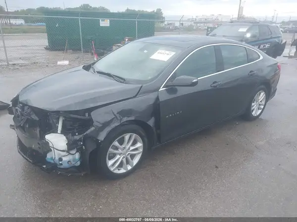 1G1ZD5ST2JF146956 2018 CHEVROLET MALIBU - Image 2