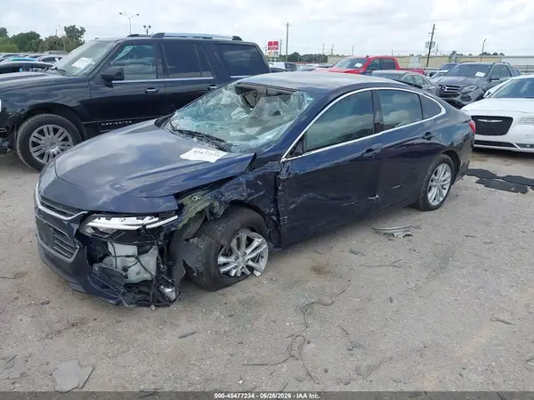 1G1ZD5ST2JF147105 2018 CHEVROLET MALIBU - Image 2