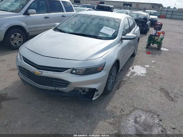 1G1ZD5ST2JF150599 2018 CHEVROLET MALIBU - Image 2